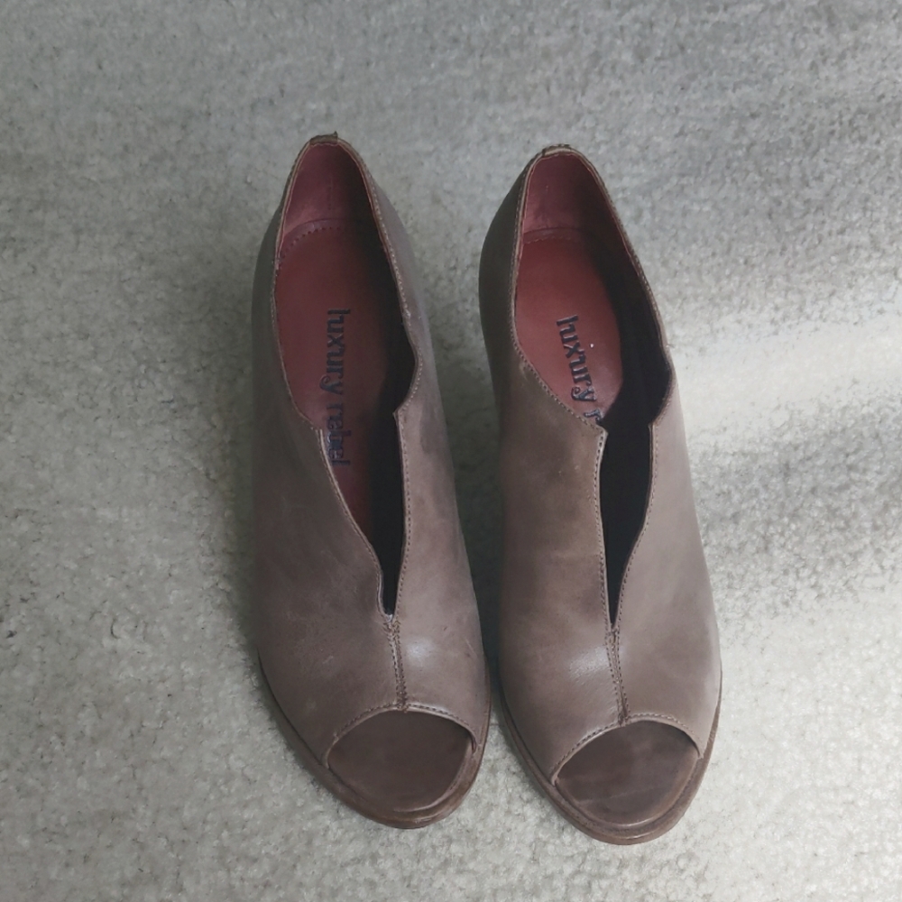 Luxury Rebel Erin Peep Toe Heel Booties Deep Tau Brown Leather Mules Sz. 38.5